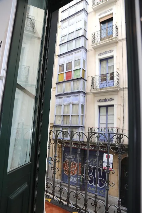 Piso Exclusivo Frente Al Casco Viejo Con Parking Gratis Appartement Bilbao